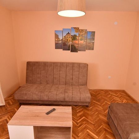 Ferienwohnung Apartman Luka Sremski Karlovci Exterior foto