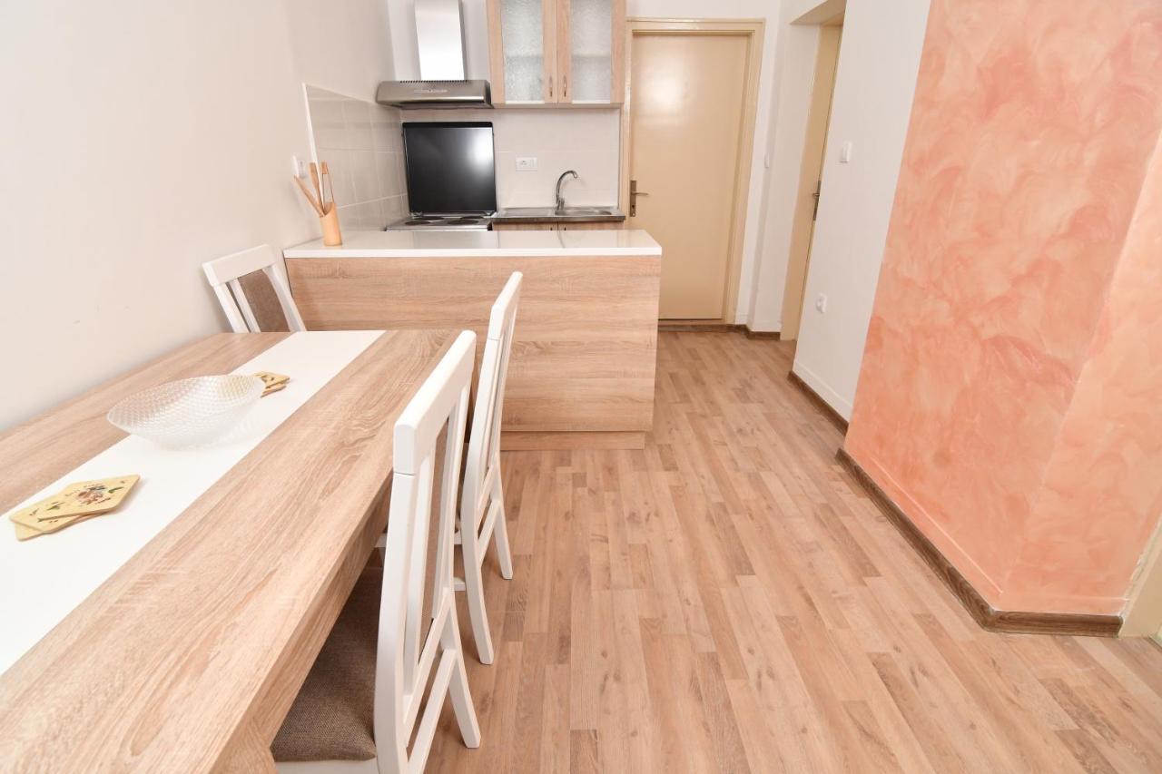 Ferienwohnung Apartman Luka Sremski Karlovci Exterior foto